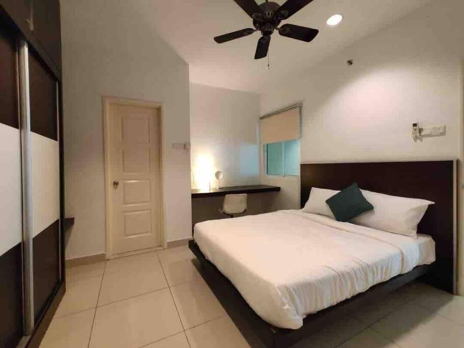 Luxury Seaview Penang Homestay @ Mansion One Gurney Pulau Pinang Georgetown Luaran gambar